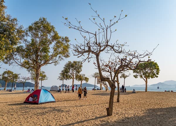 Repulse Bay Beach Photo 2