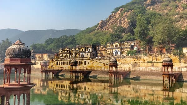 Alwar Alwar