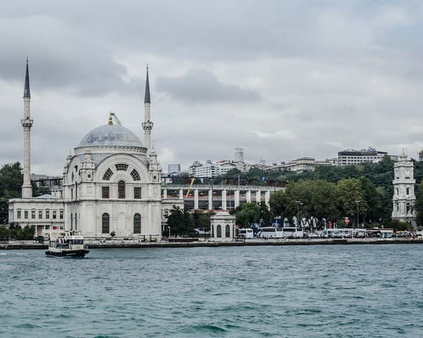 Bosphorus cruise Photo 2
