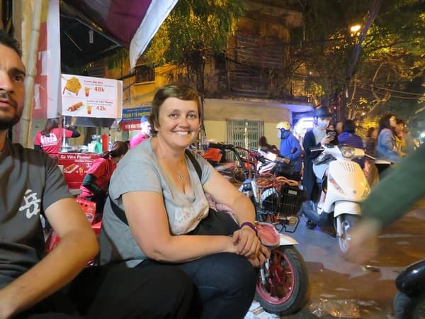 Hanoi street-food tour (pho, bun cha, egg coffee) Photo 3