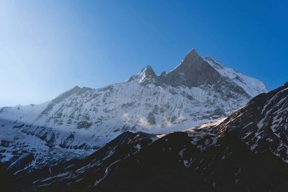 Ghorepani Poon Hill Trek: Sunrise Over Annapurna, Nepal Ghorepani Poon Hill Trek: Sunrise Over Annapurna, Nepal