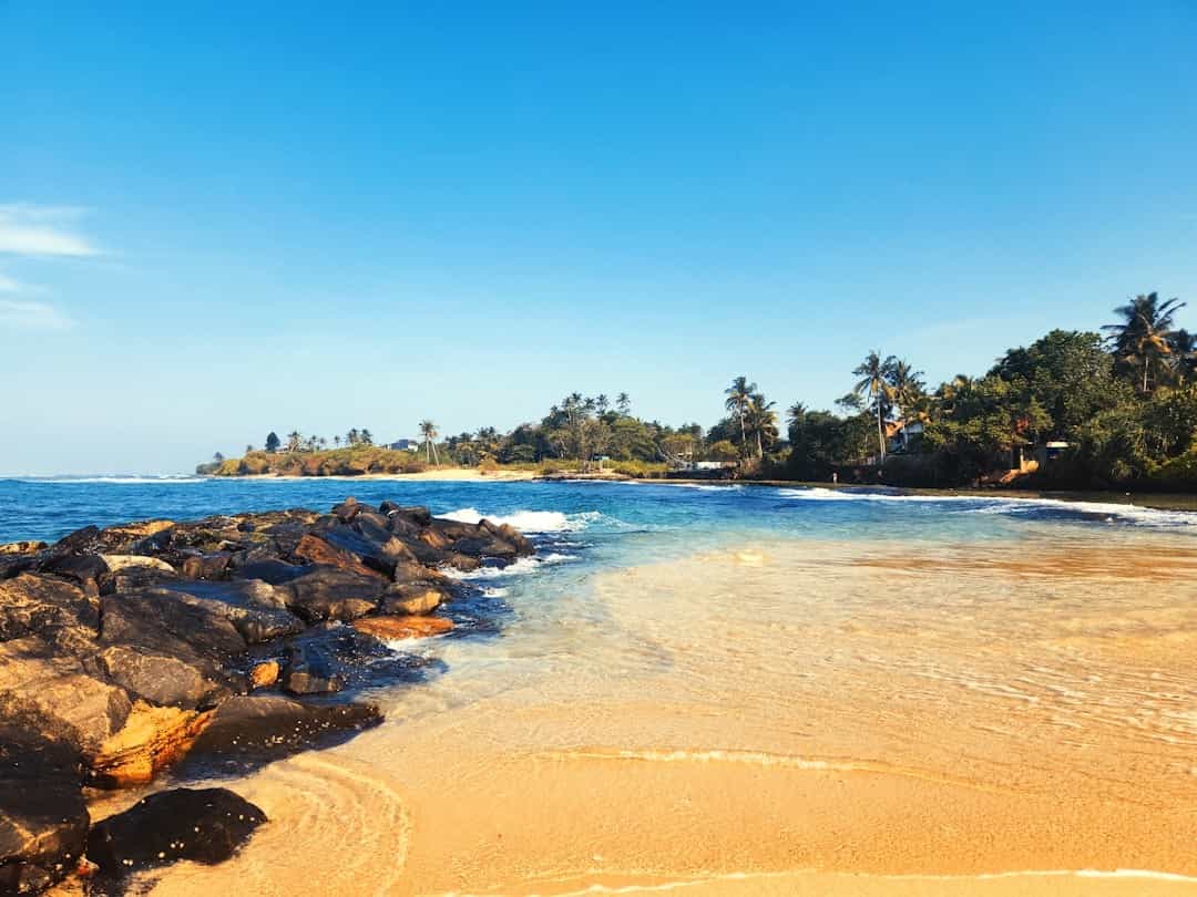 Cultural Triangle and East Coast Beaches: 7-Night Sri Lanka Explorer Cultural Triangle and East Coast Beaches: 7-Night Sri Lanka Explorer