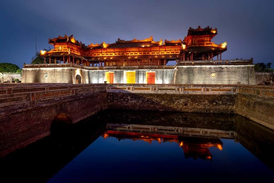 Hue Imperial City & Perfume River Cruise: 4-Night Historical Tour Hue Imperial City & Perfume River Cruise: 4-Night Historical Tour