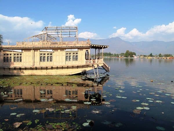 nigeen lake nigeen lake